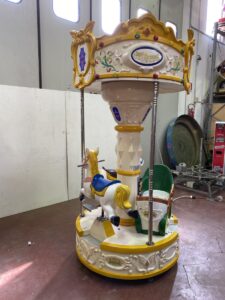 GIOSTRINA 2 CAVALLI + 1 CARROZZA