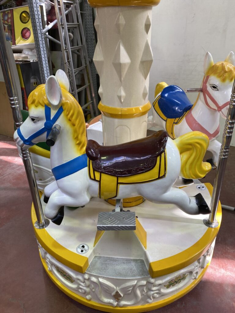 GIOSTRINA 2 CAVALLI + 1 CARROZZA