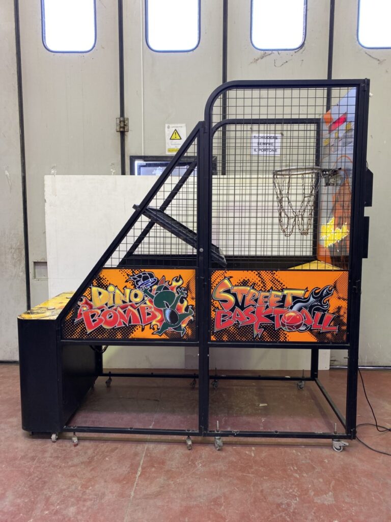 DALLA PRIA STREET BASKET